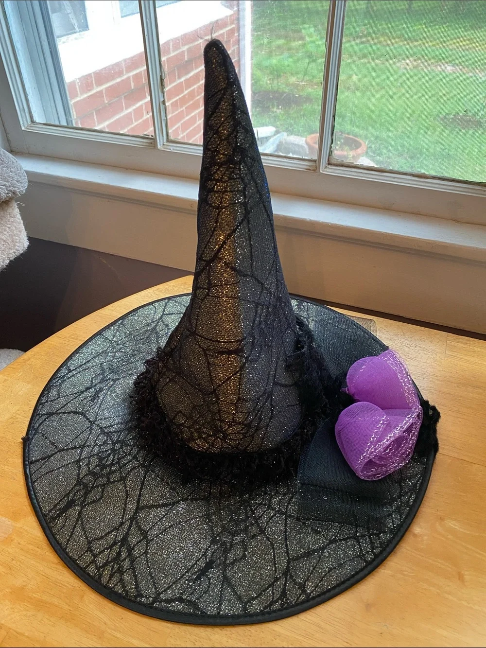 Halloween hat in good condition